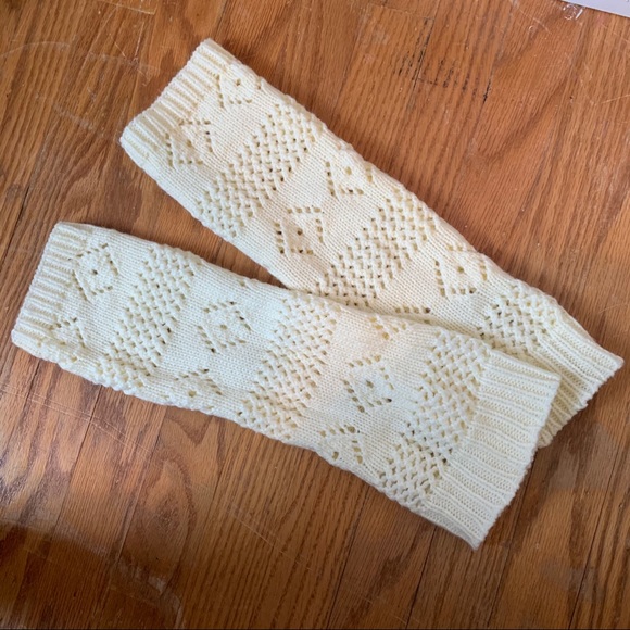 Accessories - Knit white cream leg warmers